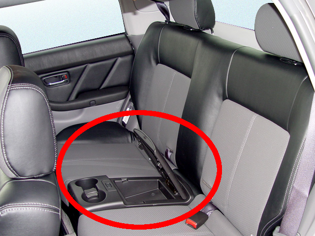 2004-subaru-baja-sport-suv-rear-seat.png